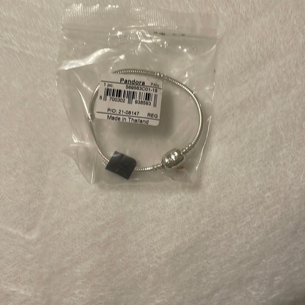 Brand new  Disney Pandora bracelet didn’t fit
